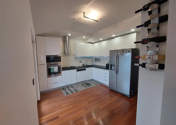 Sunny Sea Apartment *